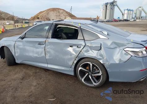 2022 Honda Accord Hybrid Sport z USA, uszkodzony, nr VIN 1HGCV3F20NA040784